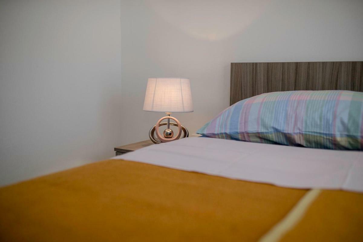 Apartman Jasmina Banjol Exterior foto